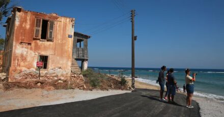 Foreign Office warns British tourists on Cyprus to do 5 things now – see the full list