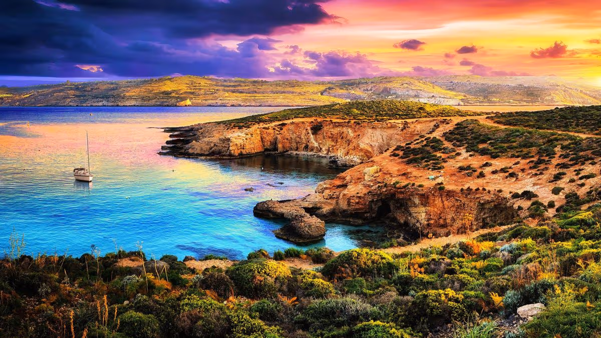 Urgent warning as Brit holiday hotspot Malta faces ‘major ecological disaster’