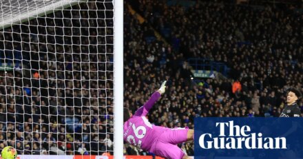 Manchester City close gap to two points at top after Semenyo sinks Leeds | Premier League