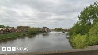 Man seriously hurt in gang attack on canal boat