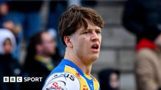 Huddersfield Giants sign three Leeds Rhinos players on loan
