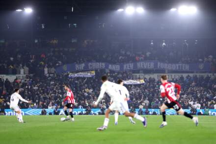 'Poor' – Wayne Rooney criticises Leeds United fans as Premier League survival points target set