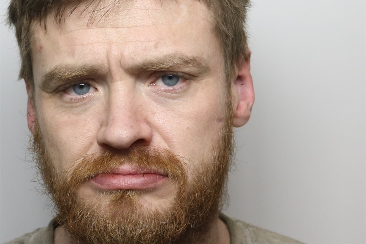 Hunt for man wanted in connection with Leeds shop thefts