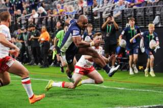 4-try Maika Sivo stars as Leeds Rhinos produce near-perfect performance to crush Hull KR 58-6 in Las Vegas