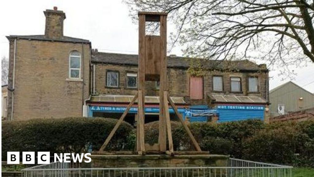 Replica of medieval execution device to be replaced