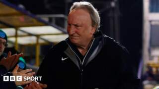 Neil Warnock returns to management in Torquay United’s 2-2 draw with Farnborough
