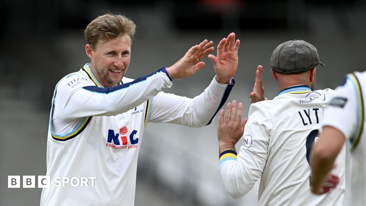 County Championship: Joe Root in wickets as Sussex bat out draw at Yorkshire