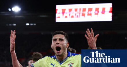 Saints stun Arsenal and what now for Slot after Liverpool’s painful exit? – Football Weekly | Football