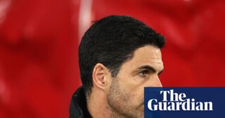 Saints stun Arsenal and what now for Slot after Liverpool’s painful exit? | Football Weekly