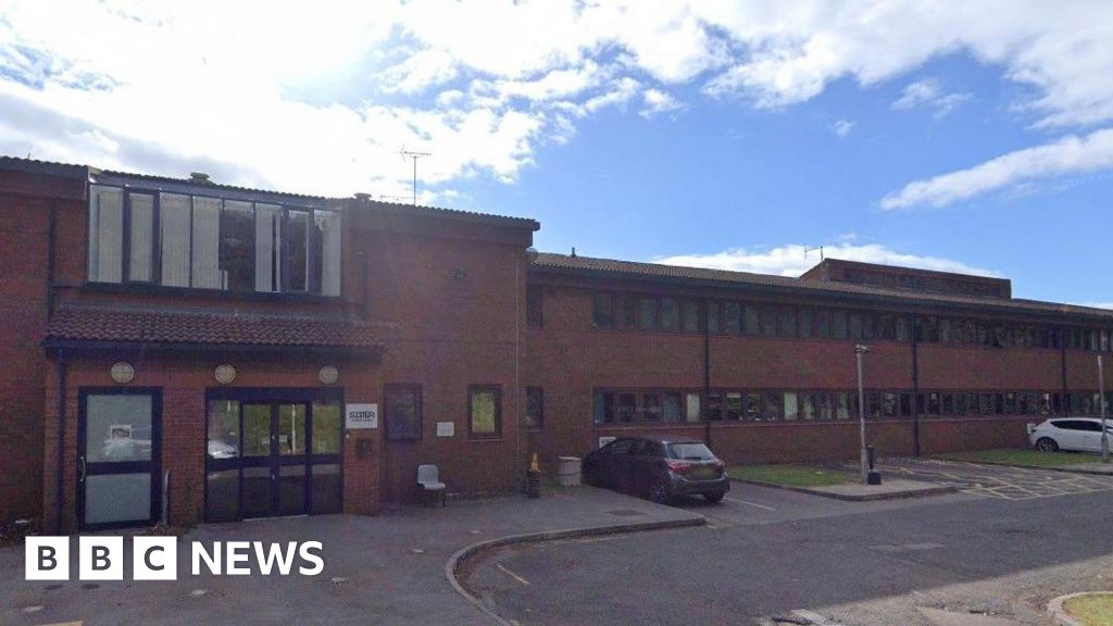 Former police station to be transformed into flats