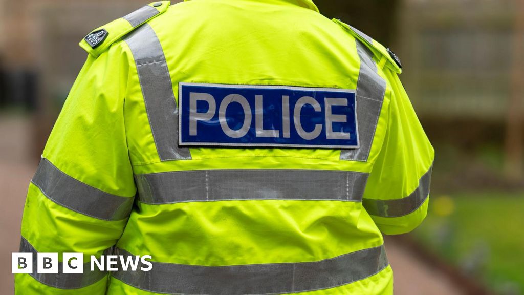 Kirklees attempted murder arrest after two stabbed with knife