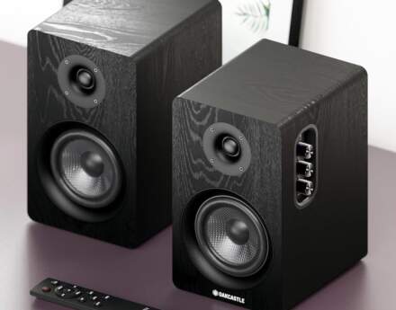 Oakcastle BK100 bookshelf speakers review: Only £69.99 and surprisingly powerful (aff)