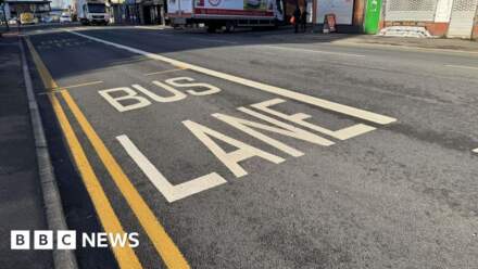 City bus and cycle lanes plan moves to next stage