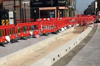 Motorists face fines for stopping on Sheffield's first 'red route' near new £23m bike lane in Attercliffe