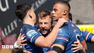 Super League: Wakefield Trinity 52-12 Bradford Bulls
