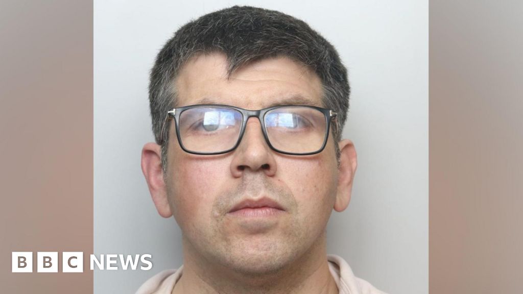Police officer who targeted vulnerable women jailed
