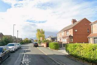 Man seriously injured after fall from e-bike in Wakefield