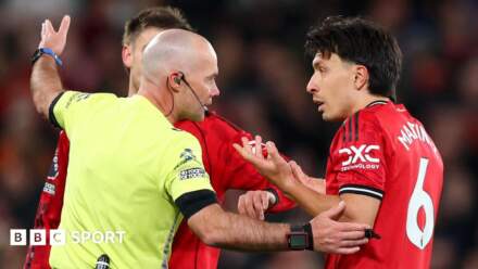 Lisandro Martinez: Manchester Utd defender sent off for hair-pull on Leeds United striker Dominic Calvert-Lewin