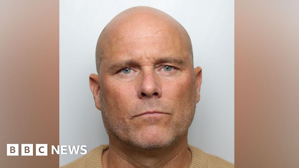 Former teacher jailed for child abuse images