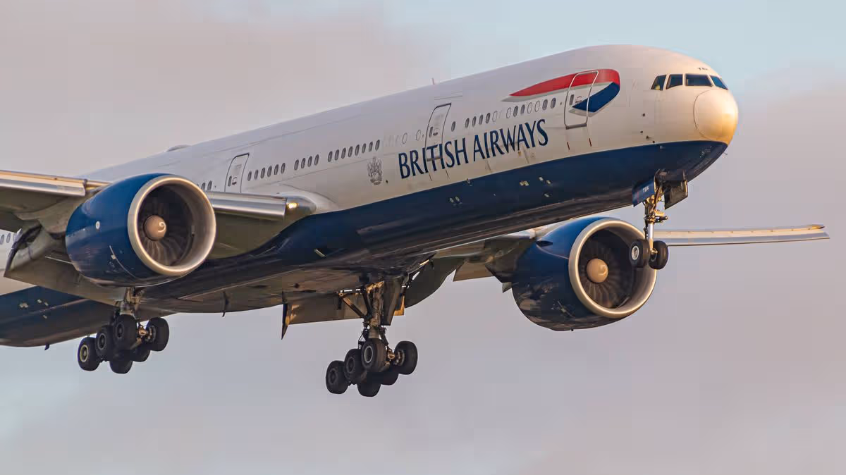 British Airways cancels flights from Heathrow and Gatwick as hundreds stranded at airport