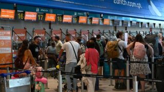 ‘Flights will be cancelled’ warning as dates set for 2 strikes in UK holiday hotspot locations