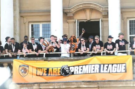Rousing reception for Hull City heroes, in pictures