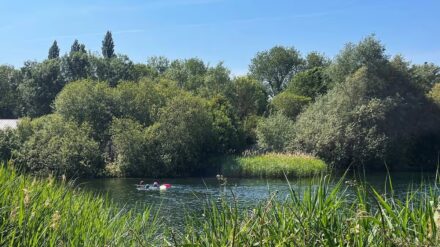 Beautiful campsite between London and Cambridge with open-air swimming and waterslides
