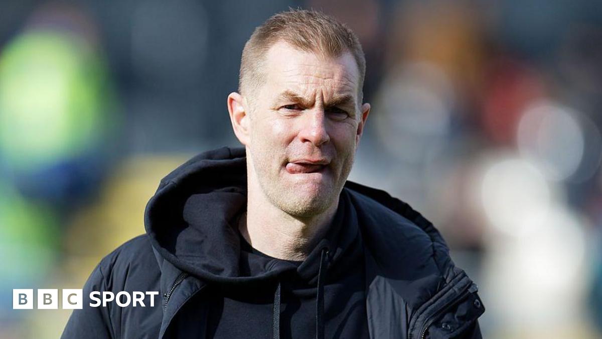 ‘It’s OK to be nervous’ says Harrogate Town manager Simon Weaver