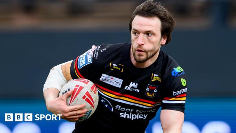 Joe Mellor: Bradford Bulls captain extends contract for next season