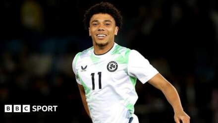 Leon Ayinde: Doncaster Rovers sign Ipswich winger on two-year deal