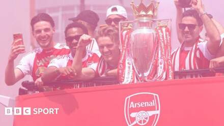 Arsenal title parade: Gunners’ men celebrate Premier League success with bus parade