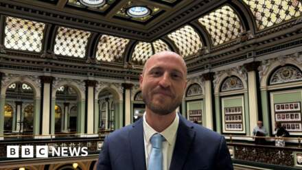 Reform accused of 'silencing' opposition voices