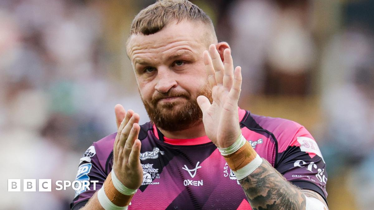 Brad Singleton: Castleford Tigers release experienced forward