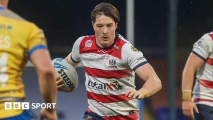 Riley Dean: Bradford Bulls sign Oldham half-back until end of season