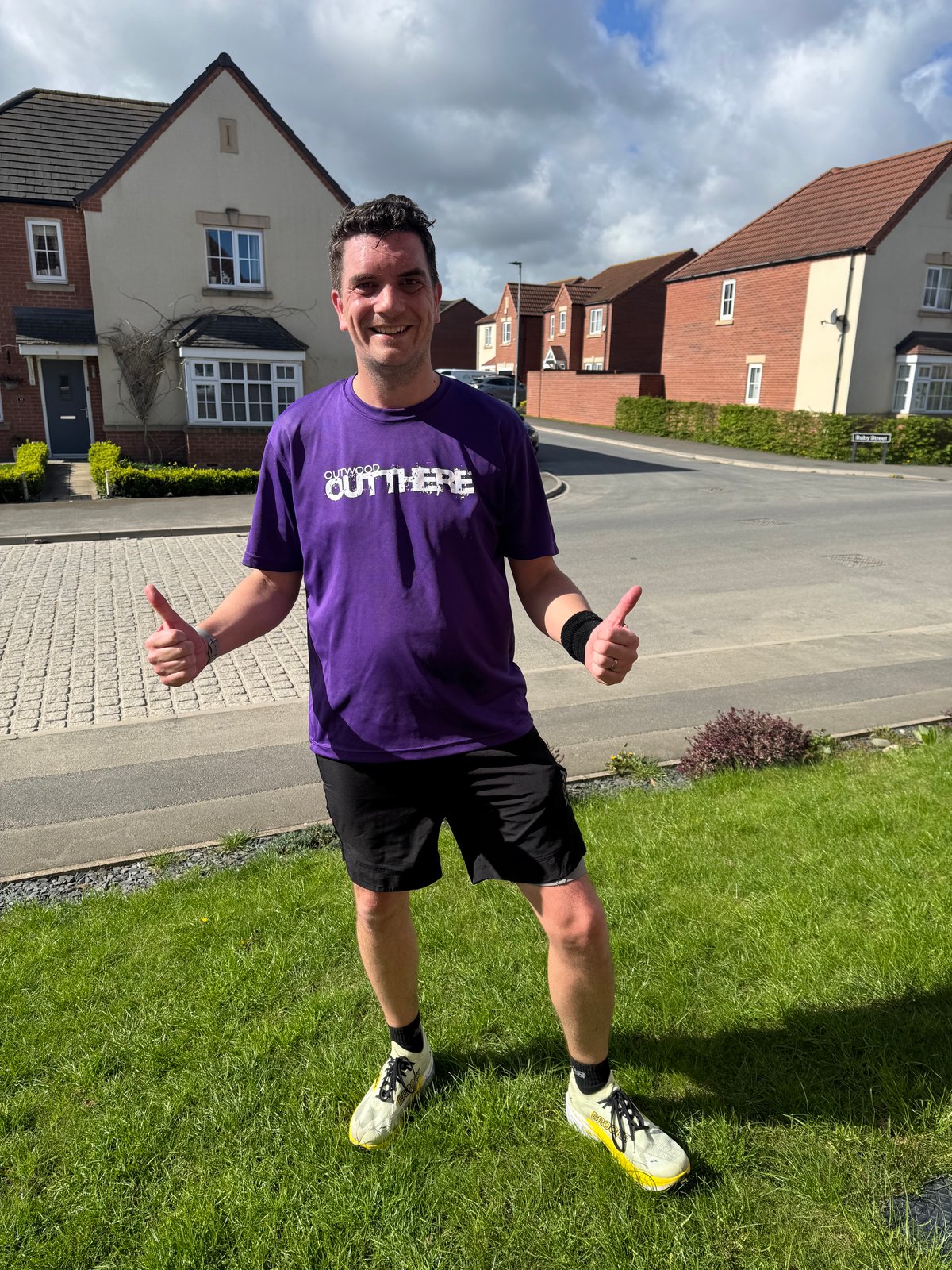 Leeds school staff going the extra mile for student community programme