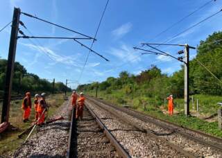 Rail passengers face longer journeys this Bank Holiday Weekend | YorkMix
