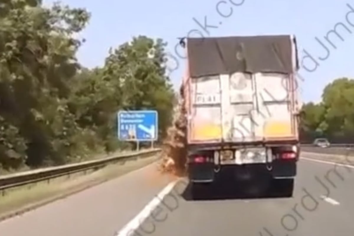 Watch disgusting moment lorry spills 'stinking, rotten' load that shut motorway for hours in South Yorkshire