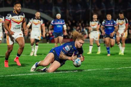 Rampant Wakefield Trinity go try crazy against Catalans Dragons to return to winning ways in style