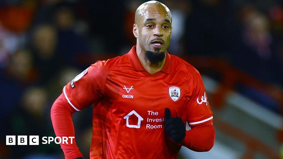 David McGoldrick: Barnsley in talks with veteran striker over new deal