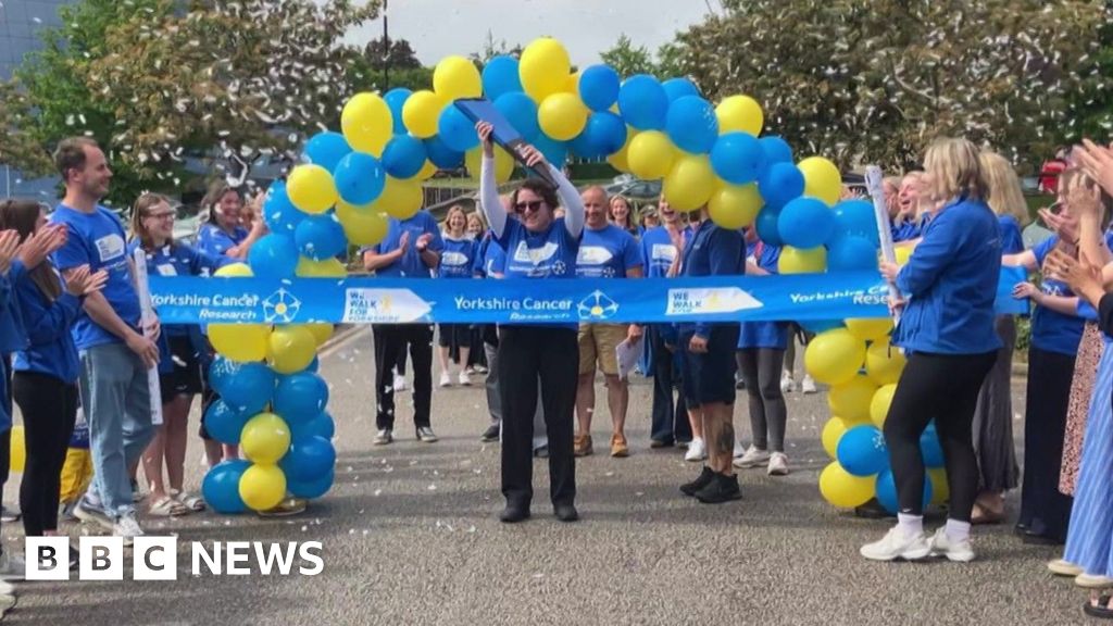 Yorkshire Cancer Research baton relay walk ends in Harrogate