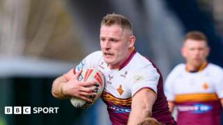 Huddersfield Giants prop Tom Burgess facing anxious wait over hip injury