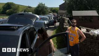 'Disgraceful' parking leaves village gridlocked
