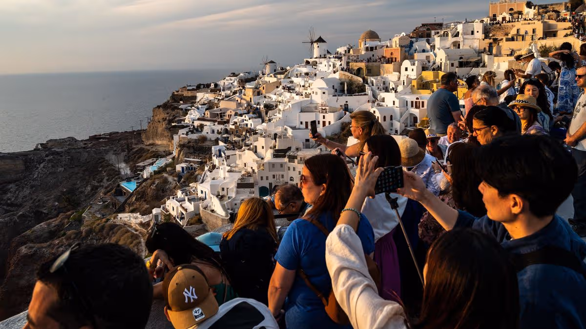 Beautiful Greek island becomes ‘one long toilet line’ at 7am and overrun by tourists