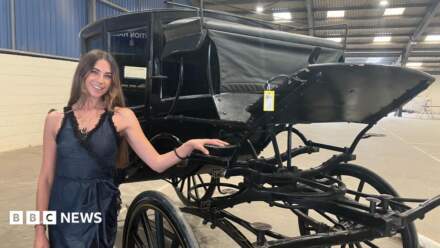 Horse-drawn carriage from TV show Victoria auctioned for £6,400