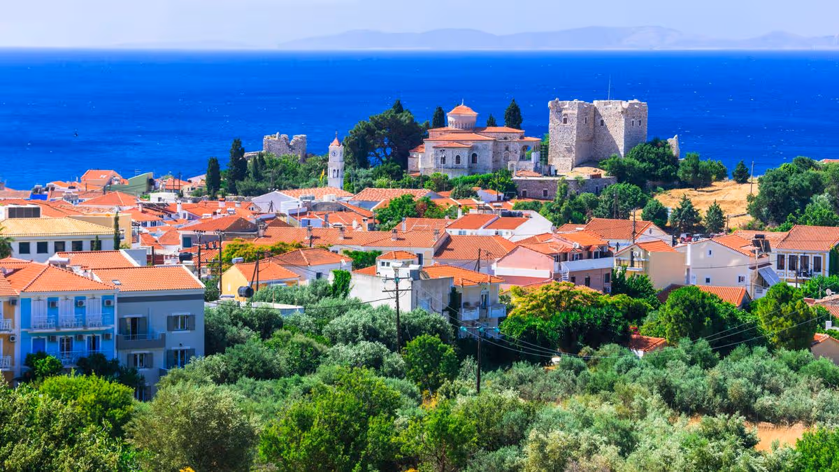 Brits warned ‘don’t go to Greece this summer’ unless you know these 4 important things