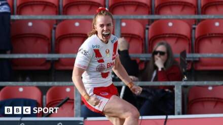 Women’s Super League: St Helens 28-20 Huddersfield Giants