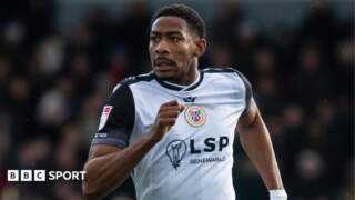 Zech Medley: York City sign ex-Bromley and Fleetwood defender