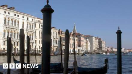 Tourist accidentally fell into Venice canal – inquest