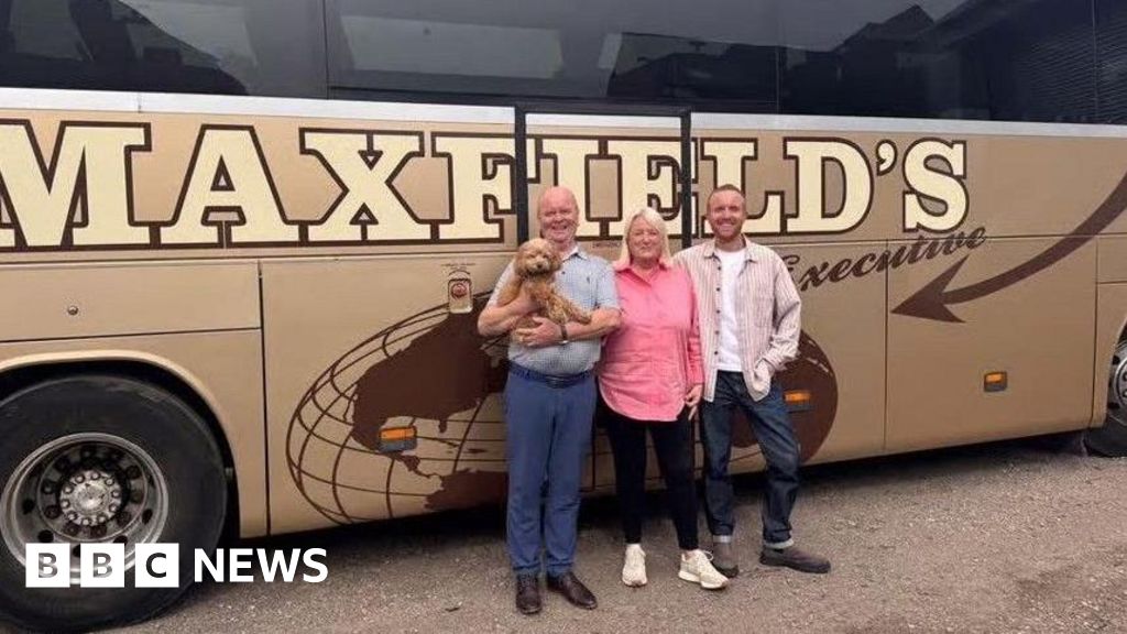 Travel firm 'overwhelmed' by support after fire