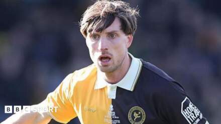 Jake Beesley: Bradford City sign Burton Albion striker